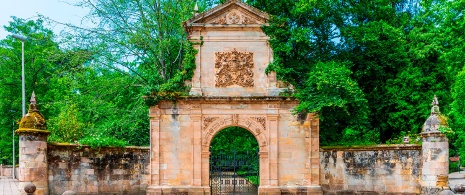 Puente San Miguel gardens