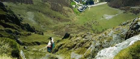 Mirador del Cable nella Valle di Liébana a Picos de Europa, Camaleño