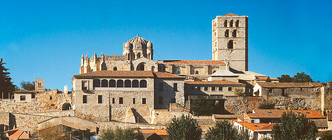 Vista de la catedral de Zamora Vista de la catedral de Zamora