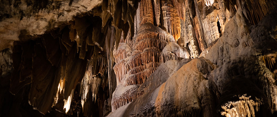 レオン県にあるバルポルケロ洞窟 レオン県にあるバルポルケロ洞窟