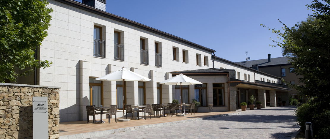 Exterior of the Parador de Puebla de Sanabria Exterior of the Parador de Puebla de Sanabria