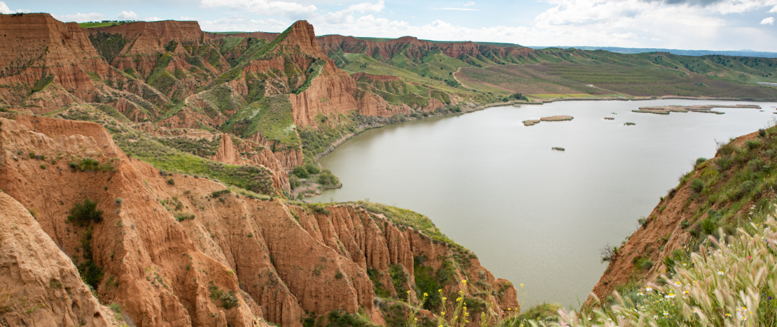 Vue des Barrancas de Castrejón y Calaña à Tolède, Castille-La Manche Vue des Barrancas de Castrejón y Calaña à Tolède, Castille-La Manche