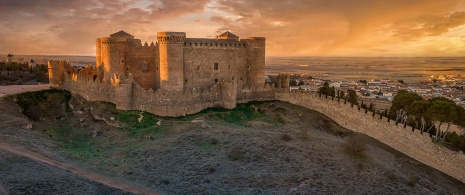 Zamek Belmonte, Cuenca, Kastylia-La Mancha Zamek Belmonte, Cuenca, Kastylia-La Mancha