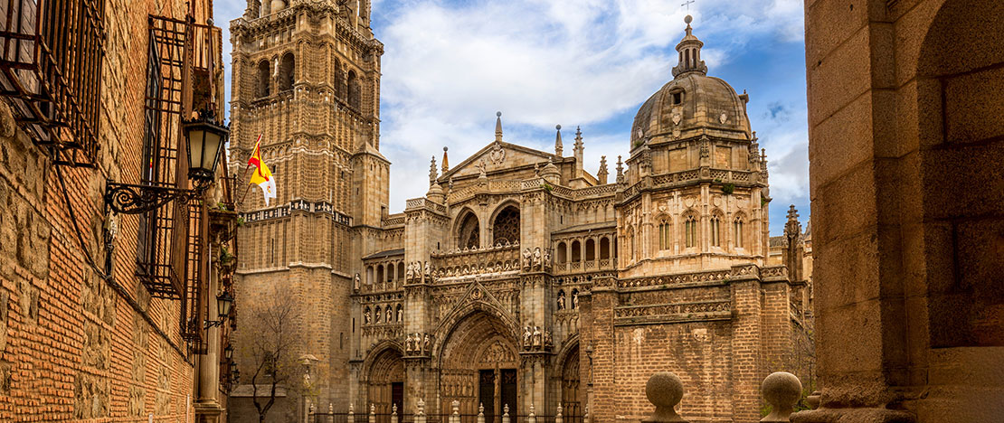 Fassade der Kathedrale von Toledo