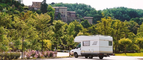 Motorhome estacionado na região de Rupit, Catalunha