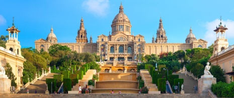 Vista geral do Museu Nacional de Arte da Catalunha, em Barcelona, Catalunha