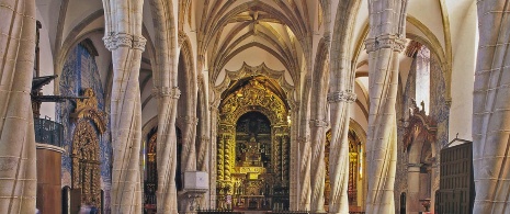 Wnętrze kościoła Santa María w Olivenzie. Badajoz