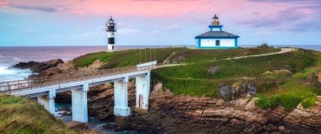 View of the Isla Pancha lighthouse in Lugo, Galicia