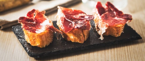 Iberian ham tapa