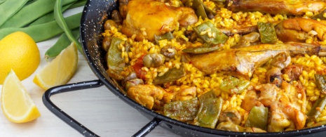 Paella valenciana