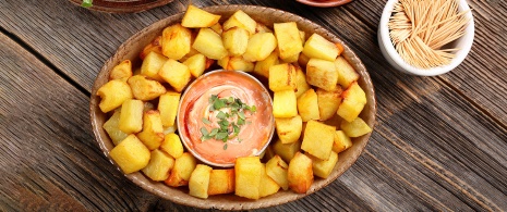 Patate bravas