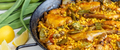 Valencian paella