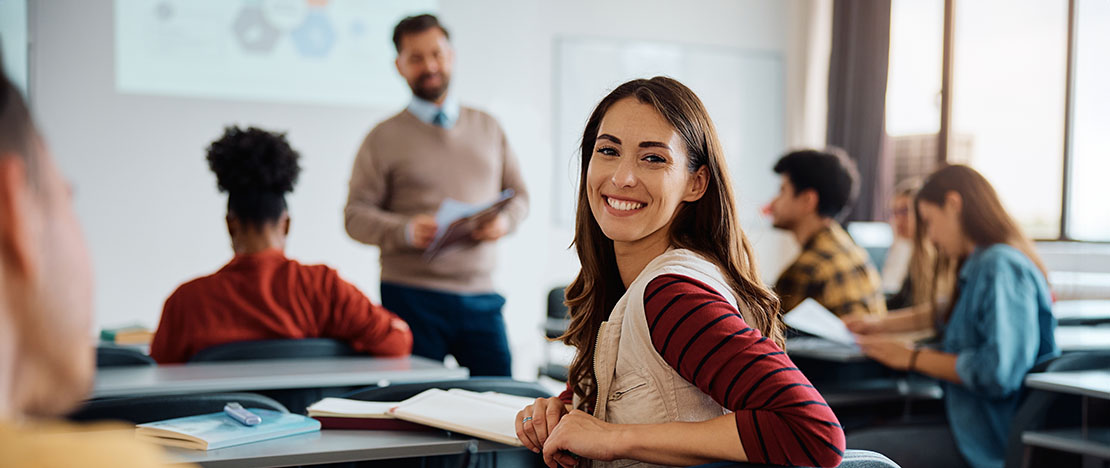 Étudiants dans une salle de classe Étudiants dans une salle de classe