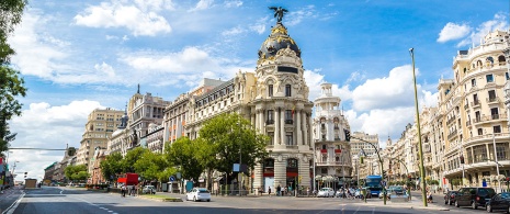 The Metropolis Building between Calle Gran Vía and Alcalá in Madrid