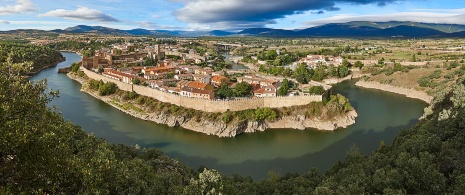 Luftbildaufnahme von Buitrago del Lozoya