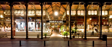 Façade du marché de San Miguel