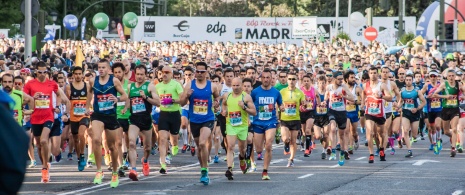 Momento de la salida de el maratón EDP Rock `n´ Roll Running Series de Madrid, Comunidad de Madrid