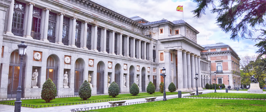Ingresso ovest del Museo Nazionale del Prado a Madrid, Comunità di Madrid Ingresso ovest del Museo Nazionale del Prado a Madrid, Comunità di Madrid