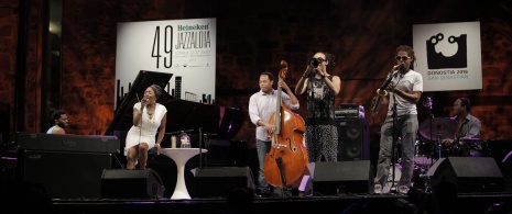 Actuación de Dee Dee Bridgewater