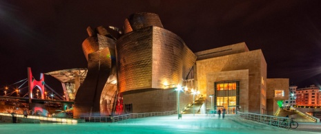 Музей Гуггенхайма в Бильбао