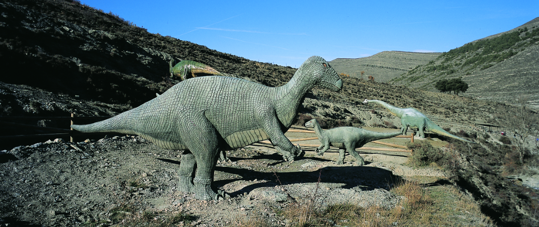Detailansicht des Dinosaurier-Pfades in Enciso, La Rioja Detailansicht des Dinosaurier-Pfades in Enciso, La Rioja