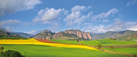 Blick auf die Berge von Matute und Tobía im Najerilla-Tal, La Rioja