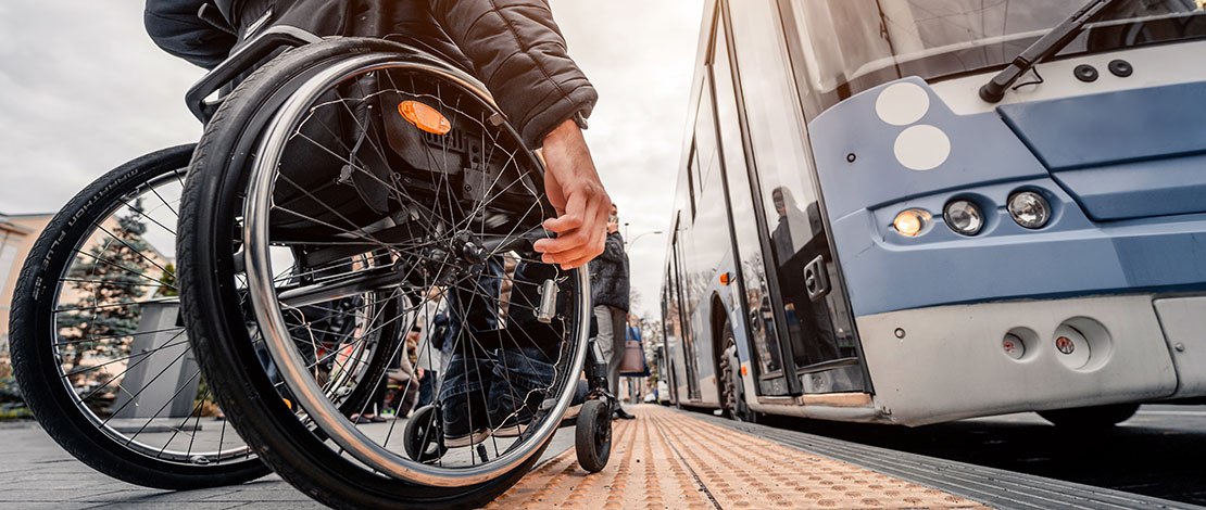 Accessibilità negli autobus Accessibilità negli autobus