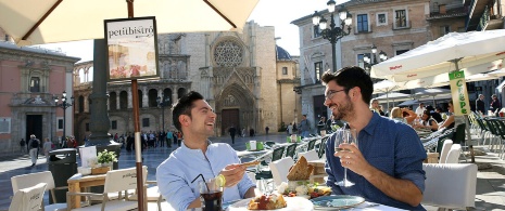 Friends at a pavement café in Valencia