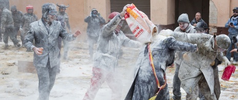 Fête des enfarinés à Ibi, province d'Alicante