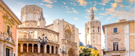 Place de la Virgen à Valence, Communauté valencienne