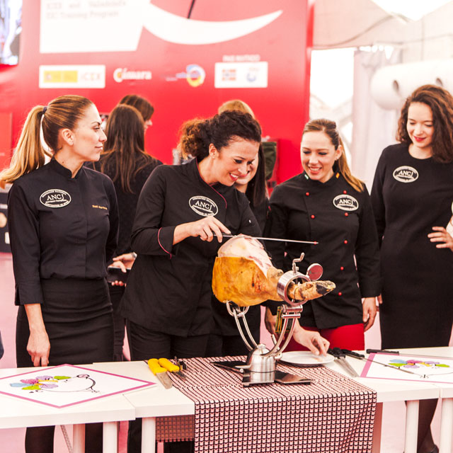 Campeonato da Espanha de cortadoras de jamón