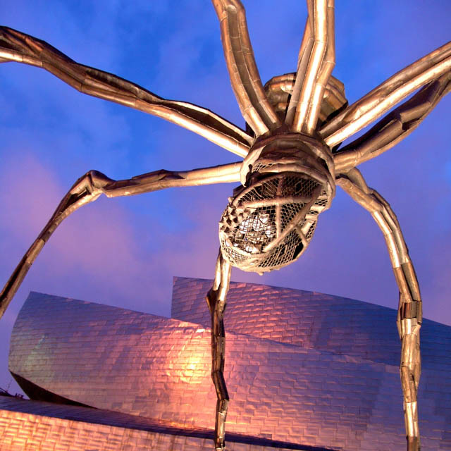 Scultura Maman di Louise Bourgeois, Bilbao