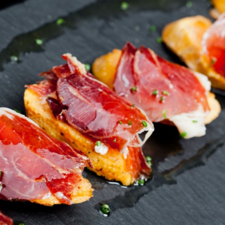 Sanduíches de jamón ibérico (presunto cru)