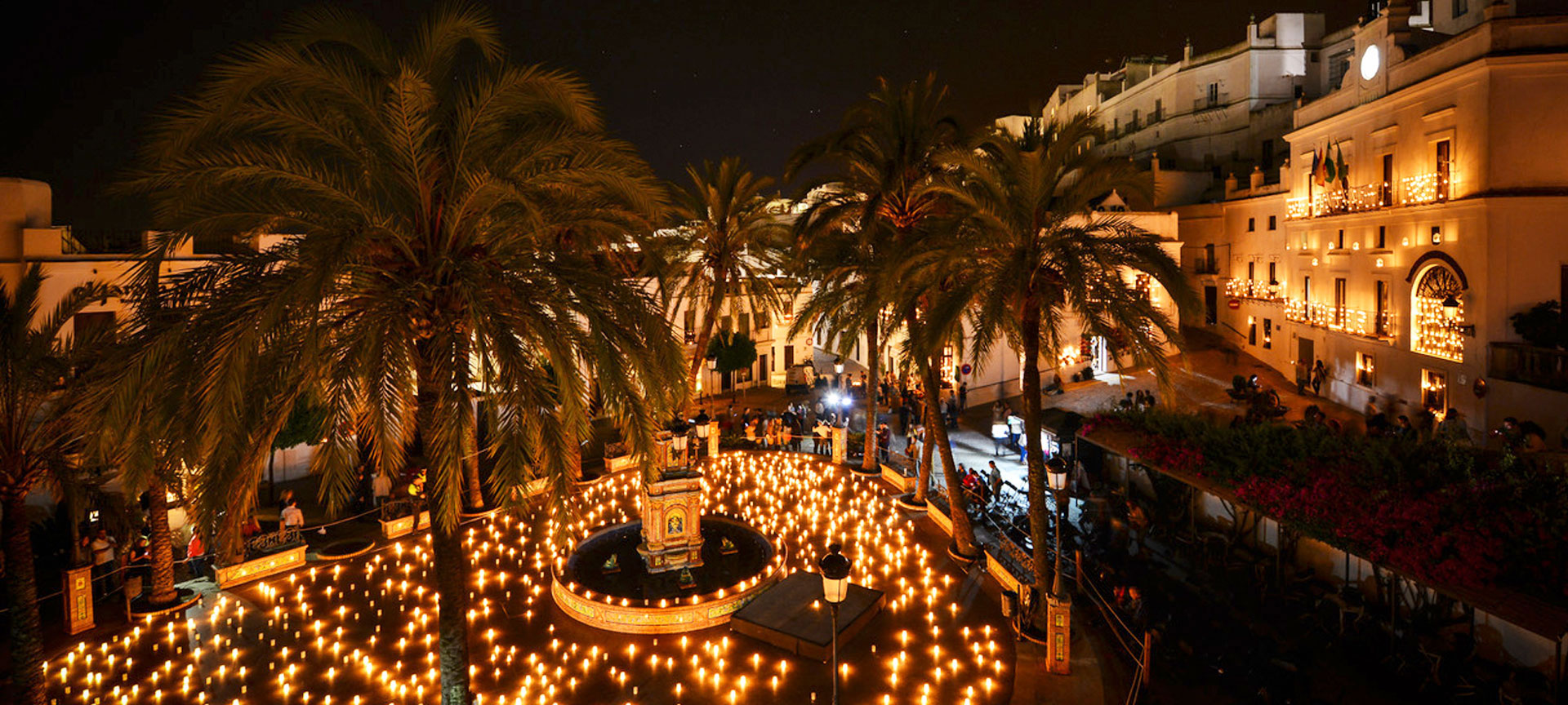 Candle-lit nights, Plaza de Vejer de la Frontera Candle-lit nights, Plaza de Vejer de la Frontera