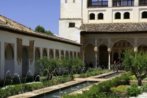 Patio de la Acequia courtyard, Generalife