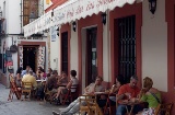 Mesas ao ar livre no bairro de Santa Cruz, Sevilha