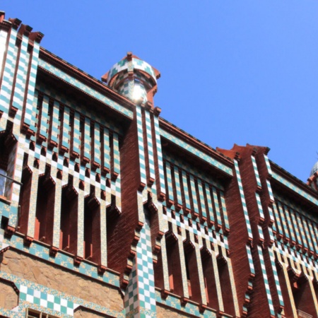 Facciata della Casa Vicens