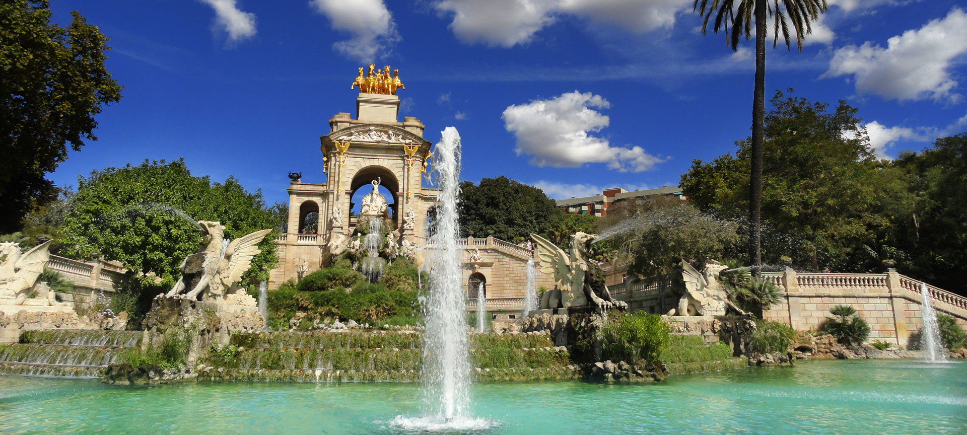 Wodospad w Parku La Ciudadela, Barcelona Wodospad w Parku La Ciudadela, Barcelona