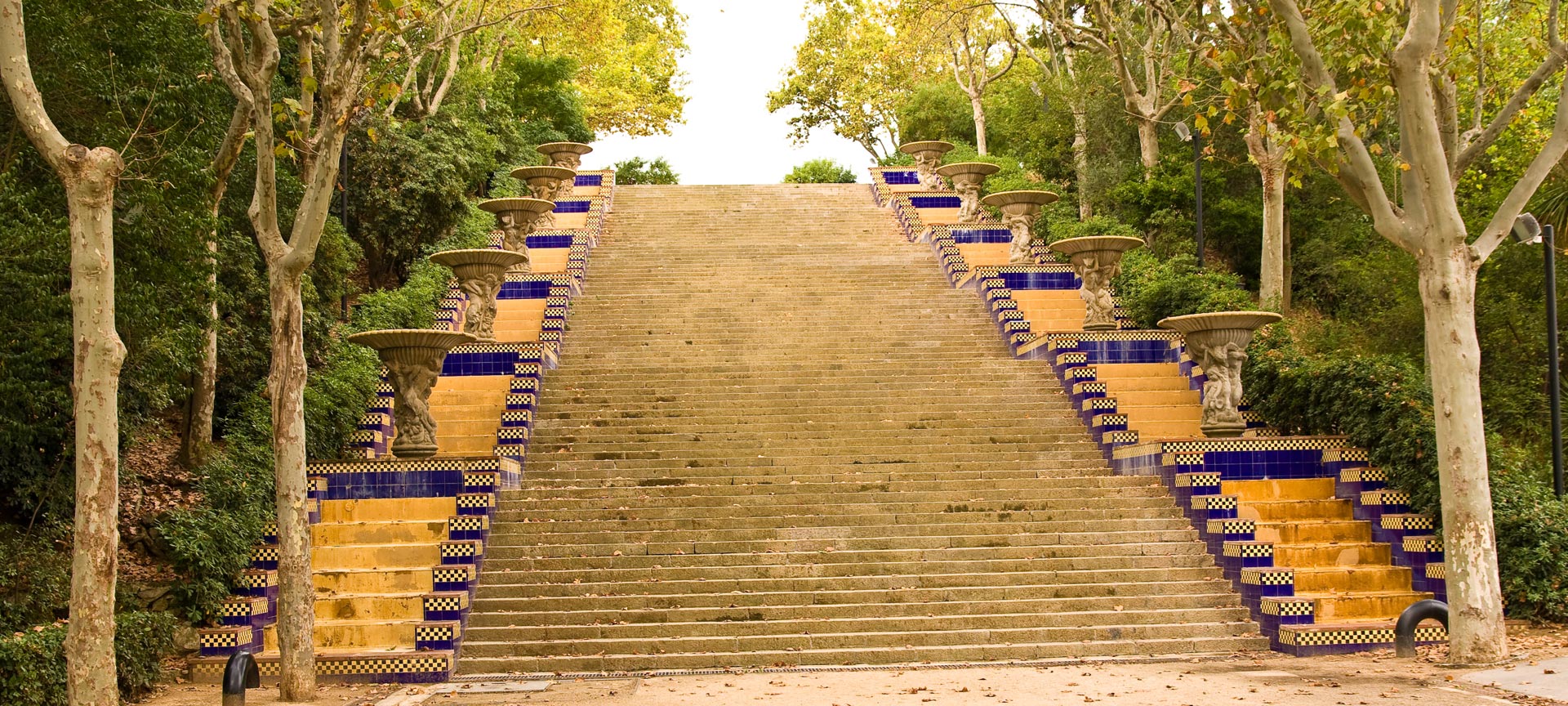 Escadarias no Parque de Montjuic, Barcelona Escadarias no Parque de Montjuic, Barcelona