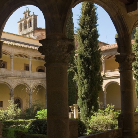 Cloître du monastère de Yuste