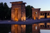 Vue du temple de Debod au coucher de soleil, Madrid