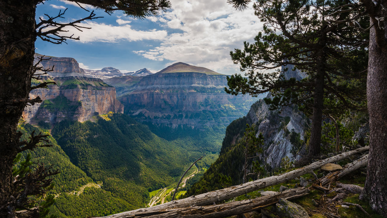 Ordesa y Monte Perdido National Park, Huesca Ordesa y Monte Perdido National Park, Huesca