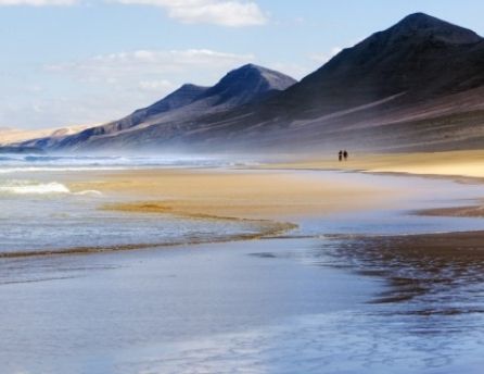 Spain: enjoy world-class beaches